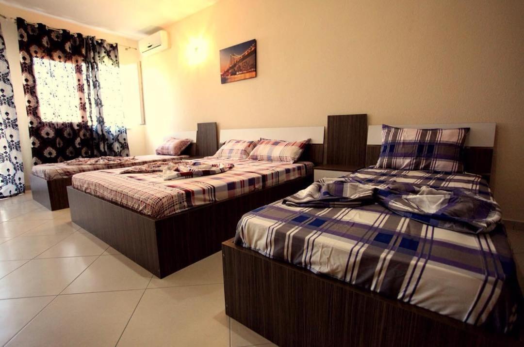 Hotel Comfort Shëngjin Extérieur photo